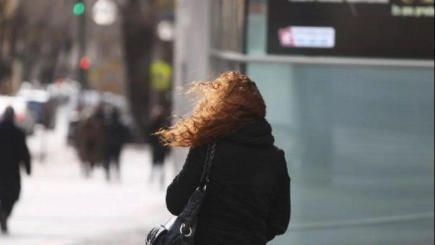 Alerta roja en cinco provincias por vientos fuertes: cuáles son las recomendaciones