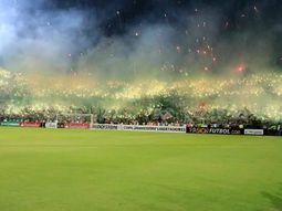 La hinchada de Atlético Nacional, solidaria con su rival La hinchada de Atlético Nacional, solidaria con su rival
