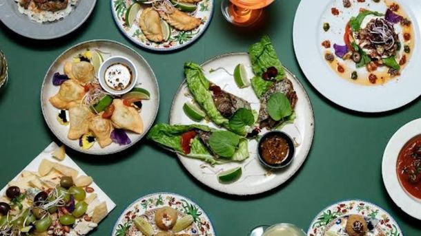 Llegar a Anasagasti en transporte público es sencillo desde diferentes puntos de CABA. Llegar a Anasagasti en transporte público es sencillo desde diferentes puntos de CABA.