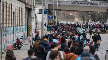 Histórico último adiós a Indio Solari: la exorbitante cifra de personas que participa de la despedida Histórico último adiós a Indio Solari: la exorbitante cifra de personas que participa de la despedida