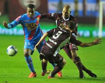 El campeón Arsenal recibe al Lanús de Barros Schelotto