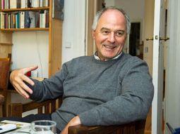 La enseñanza del filósofo Wilhelm Schmid: cómo encontrar consuelo en el duelo ante la pérdida de un ser querido a través de pequeños gestos La enseñanza del filósofo Wilhelm Schmid: cómo encontrar consuelo en el duelo ante la pérdida de un ser querido a través de pequeños gestos