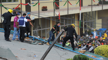 terremoto en mexico: al menos 32 nenes murieron tras derrumbarse un colegio terremoto en mexico: al menos 32 nenes murieron tras derrumbarse un colegio