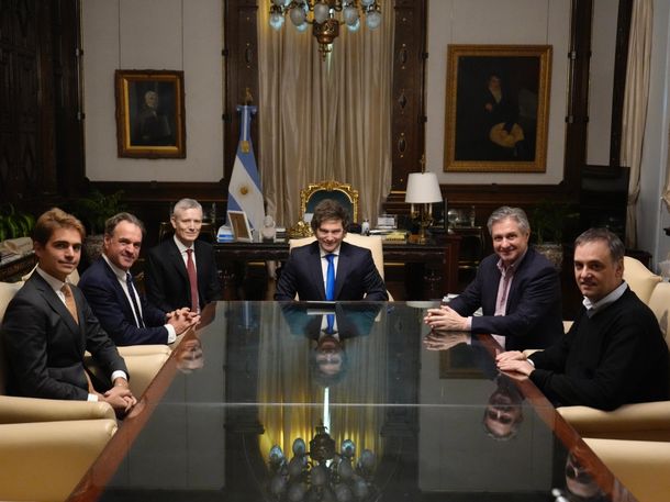 Milei se reunió con Pierpaolo Barbieri y el historiador Niall Ferguson en Casa Rosada