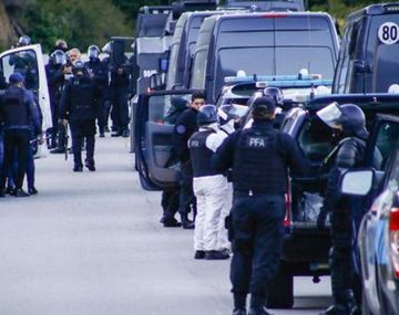 Villa Mascardi: la policía desaloja un predio tomado por mapuches
