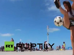 una modelo es sensacion por hacer jueguitos en tacos una modelo es sensacion por hacer jueguitos en tacos