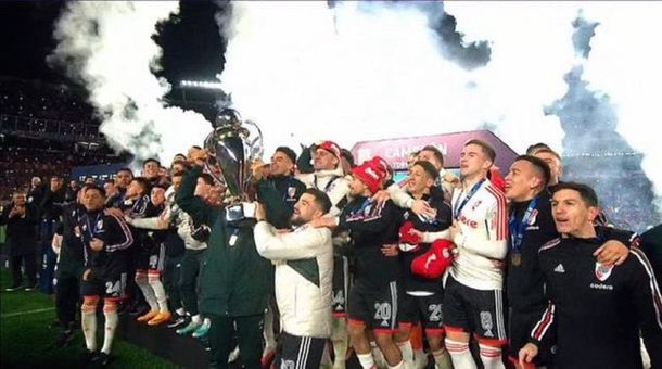 Por qué Enzo Pérez no levantó el trofeo de la Liga Profesional de Fútbol
