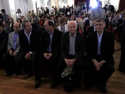 crisis en unen: la ucr llama a una cumbre crisis en unen: la ucr llama a una cumbre