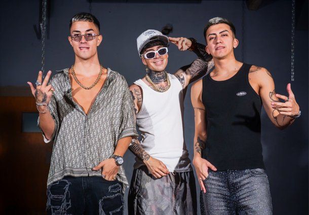 Owin presenta Es la que va Remix, junto a los productores del momento del RKT