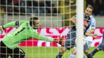 gonzalo higuain anoto en la victoria del napoli gonzalo higuain anoto en la victoria del napoli