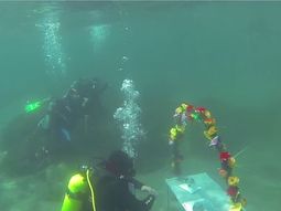 Guillermo Forti y Victoria Villella en su boda bajo el agua 