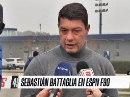 sebastian battaglia rompio el silencio: pidio hablar con la prensa cuando salia de la practica sebastian battaglia rompio el silencio: pidio hablar con la prensa cuando salia de la practica