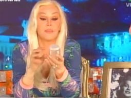 Susana Giménez mostró los cálculos que le sacaron de la vesícula. Susana Giménez mostró los cálculos que le sacaron de la vesícula.