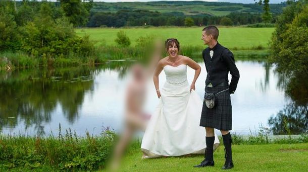 Se metió desnudo durante la sesión de fotos de una boda de sus amigos