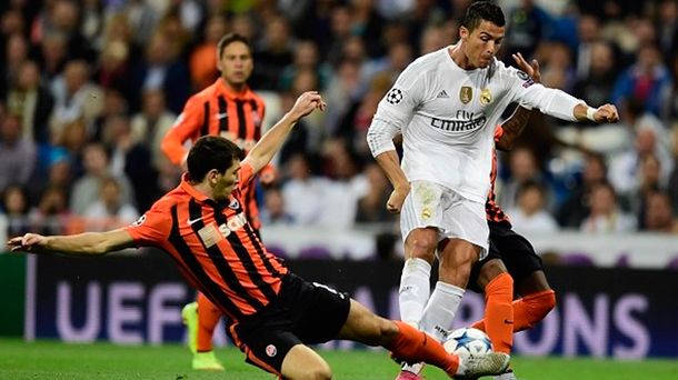 El Real Madrid goleaba al Shakhtar pero sufrió para quedarse con el triunfo