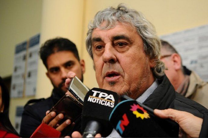 Sergio Romero: Que la ministra primero pague mejores salarios y arregle las escuelas