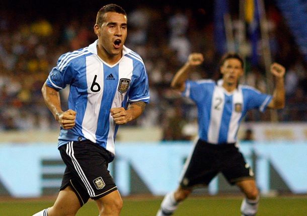 Martino convocó a Otamendi para los amistosos en Asia