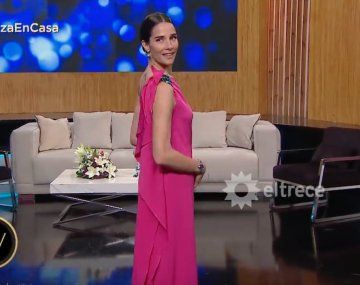 ¿Qué dirá la abuela? Juana Viale hizo el programa sin ropa interior