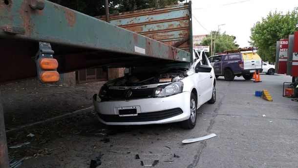 Aunque parezca increíble, el conductor está vivo