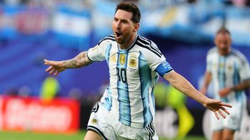 ¡Vamos Messi!: la estrella de Hollywood que sorprendió en plena entrevista con su aliento mundialista ¡Vamos Messi!: la estrella de Hollywood que sorprendió en plena entrevista con su aliento mundialista