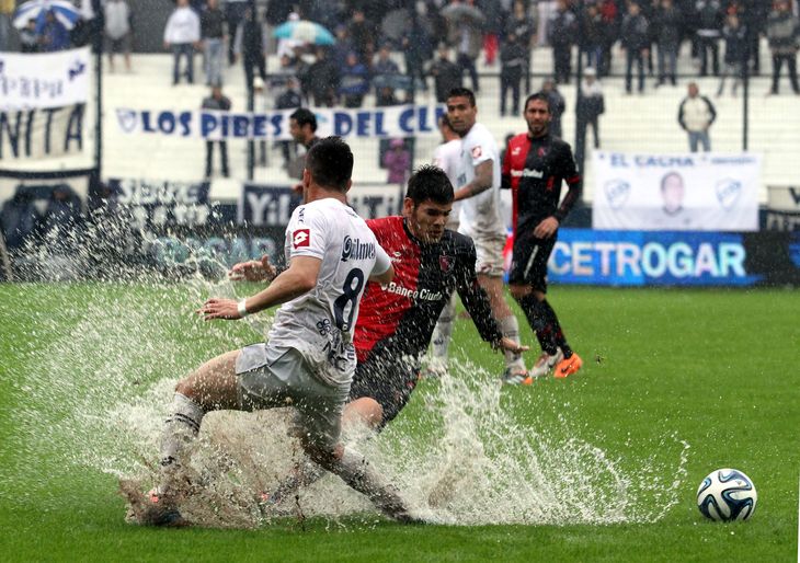 Si la lluvia lo permite, Defensa y Newells cerrarán la ...