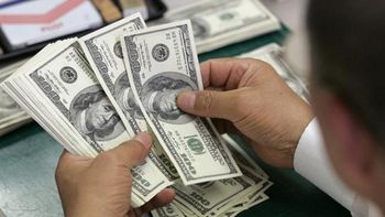 efecto temer: el dolar se disparo y cerro a $16,27 efecto temer: el dolar se disparo y cerro a $16,27