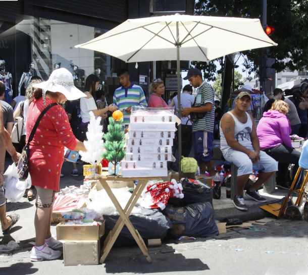 Advierten por la toxicidad de los juguetes que se venden en la calle