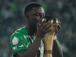 boca piensa en el mercado de pases: la dirigencia esta siguiendo a marino hinestroza boca piensa en el mercado de pases: la dirigencia esta siguiendo a marino hinestroza