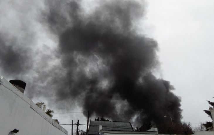 Voraz incendio en Luis Guillón