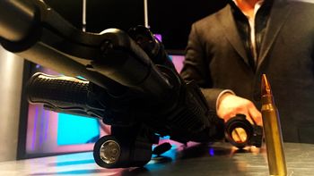 esta es el arma con la que omar mateen masacro a 49 personas en orlando esta es el arma con la que omar mateen masacro a 49 personas en orlando