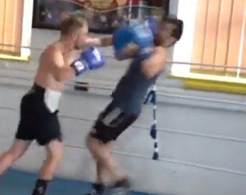 Boxeador invitó a pelear a un tuitero que lo criticaba y el combate se volvió viral