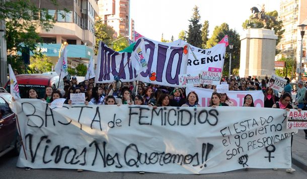 En lo que va del año hubo 216 femicidios en Argentina.