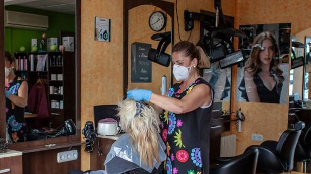 Peluquerías, estética y mudanzas: los rubros que reabren este lunes en la provincia de Buenos Aires
