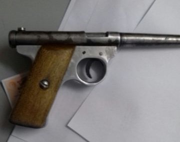 El arma tumbera que el delincuente quiso descartar