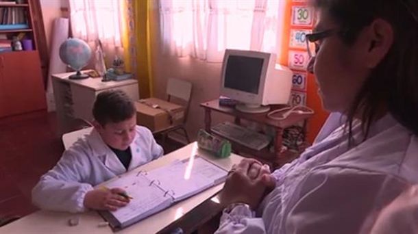 Una escuela rural se quedó con un solo alumno y piden ayuda para que no sea cerrada