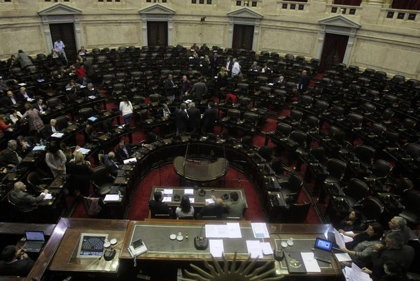 Diputados define este miércoles si aprueba la ley antidespidos