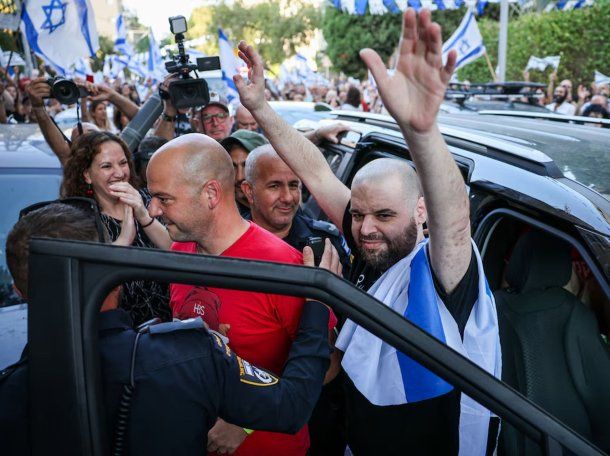 Emotivo: Eitan Horn volvió a su hogar en Israel tras más de dos años secuestrado por Hamas