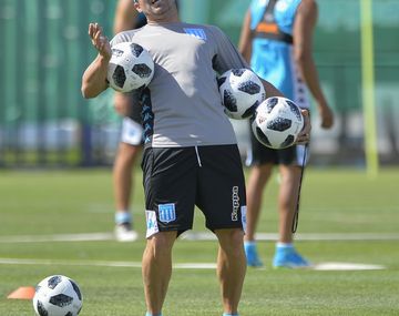 Eduardo Coudet en el entrenamiento de Racing