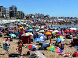 Mar del Plata se prepara para el verano. Mar del Plata se prepara para el verano.
