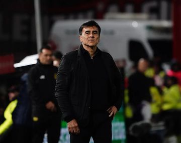 Quién será el director técnico de Independiente tras el despido de Gustavo Quinteros
