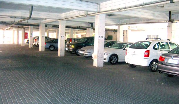 Capital: denuncian evasión en el 80% de estacionamientos de autos