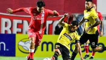 Argentinos Juniors empata 0-0 ante Barcelona (SC) en La Paternal Argentinos Juniors empata 0-0 ante Barcelona (SC) en La Paternal