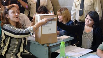 objetivo de los que siguen en carrera: conquistar a los que votaron a michetti objetivo de los que siguen en carrera: conquistar a los que votaron a michetti