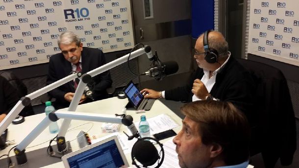 Aníbal en Radio 10: En mi gobierno los intendentes serán parte de las decisiones