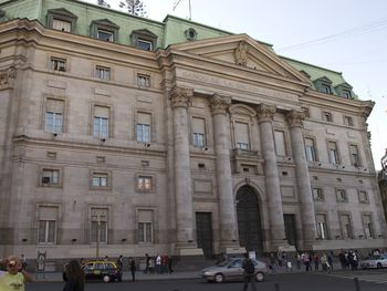 El Banco Central logra el respaldo financiero de China
