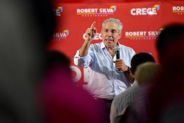 El precandidato presidencial por el Partido Colorado