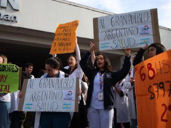 Residentes del Garrahan denunciaron que el anuncio de aumentos no es una propuesta oficial del Ministerio