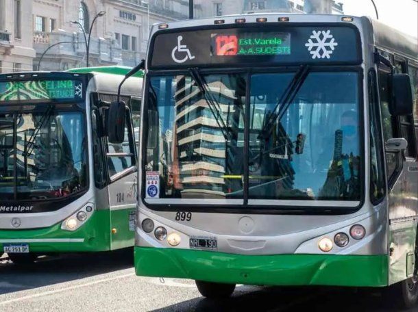 Crean una nueva línea de colectivos en el AMBA: cuál será el recorrido