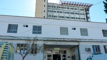 tragedia en parana: una beba quedo encerrada en un auto y fallecio tragedia en parana: una beba quedo encerrada en un auto y fallecio