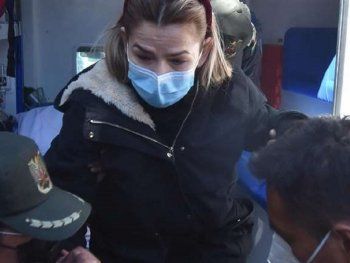 Áñez se autolesionó y su abogado dice que intentó quitarse la vida